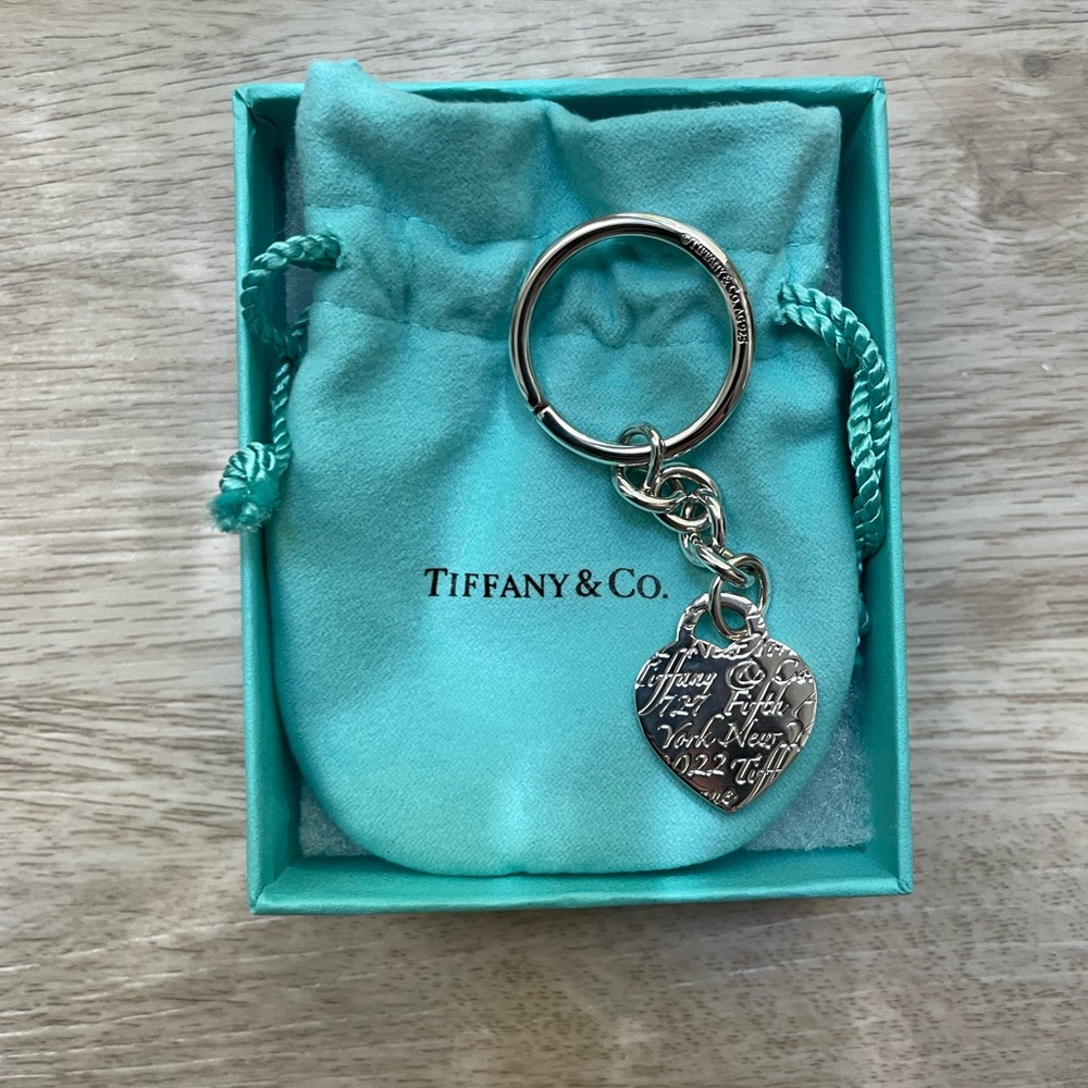 Tiffany & Co. 727 Fifth Avenue New York Heart KeyChain